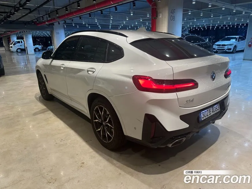 BMW X4 — фото 10