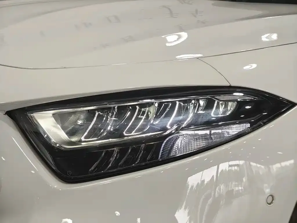 Mercedes-Benz CLS — фото 10
