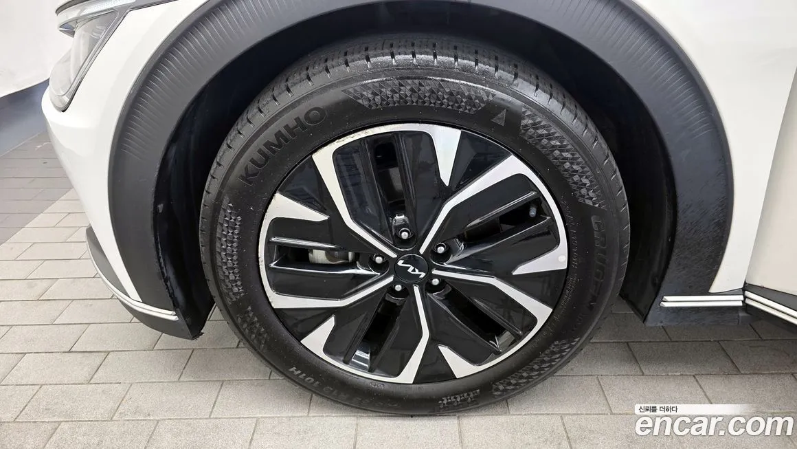 Kia EV6 — фото 5