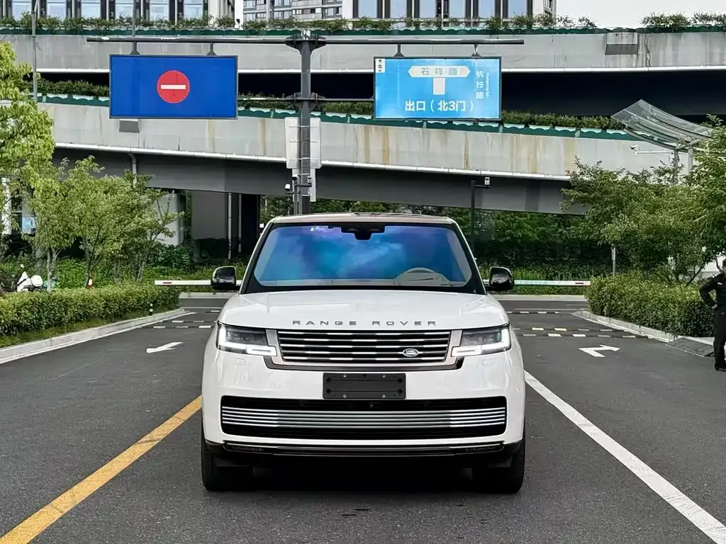 Land Rover Range Rover — фото 1