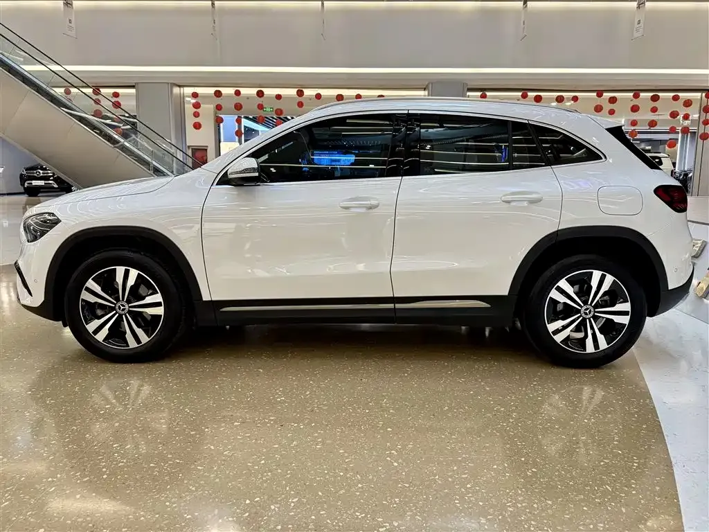 Mercedes-Benz GLA — фото 4