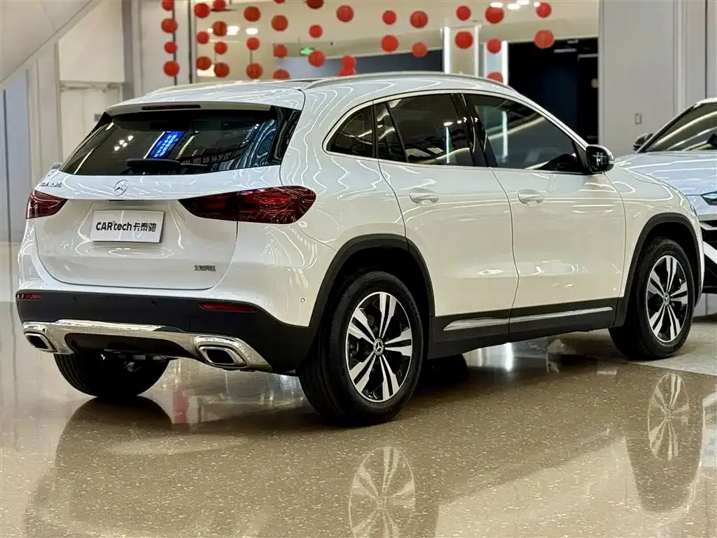 Mercedes-Benz GLA — фото 7