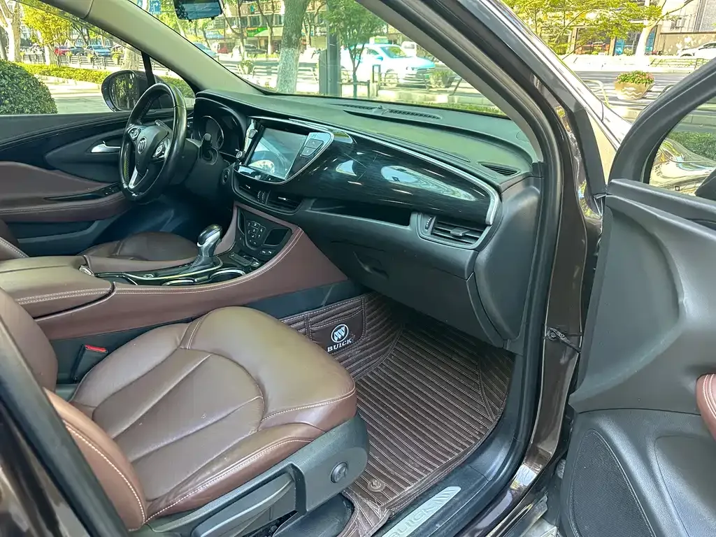 Buick Envision Plus — фото 10