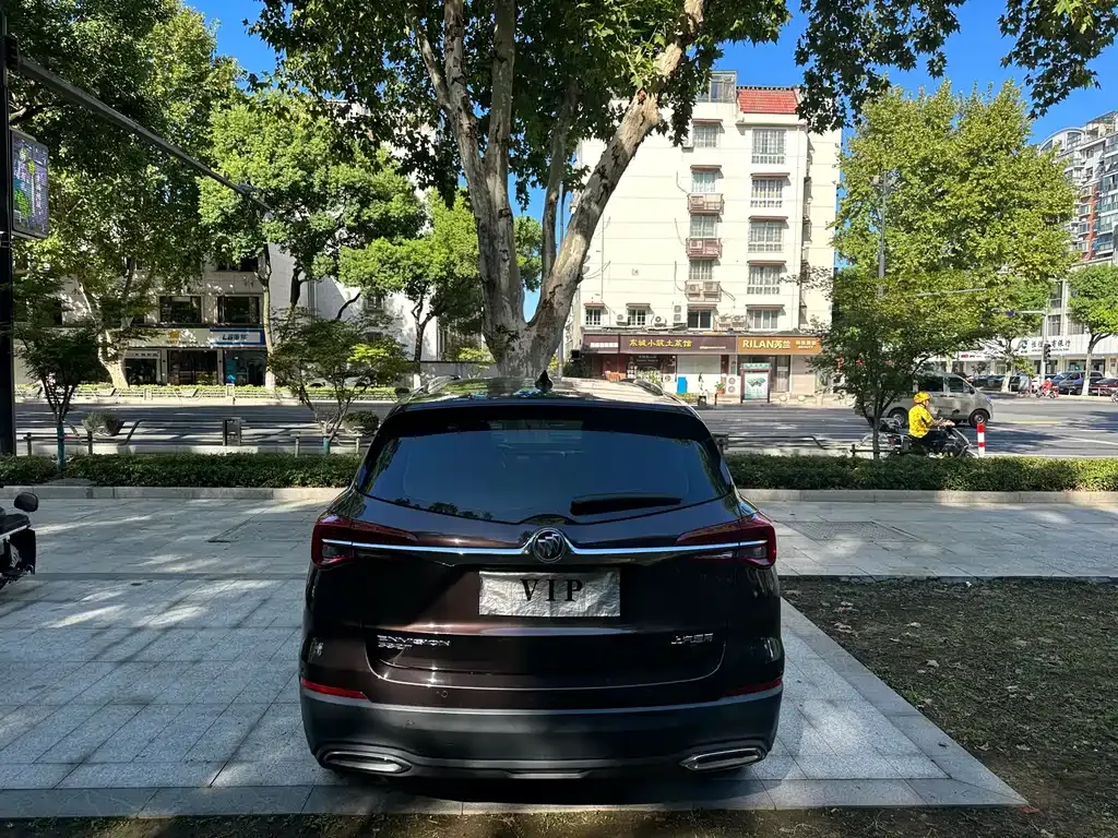 Buick Envision Plus — фото 5