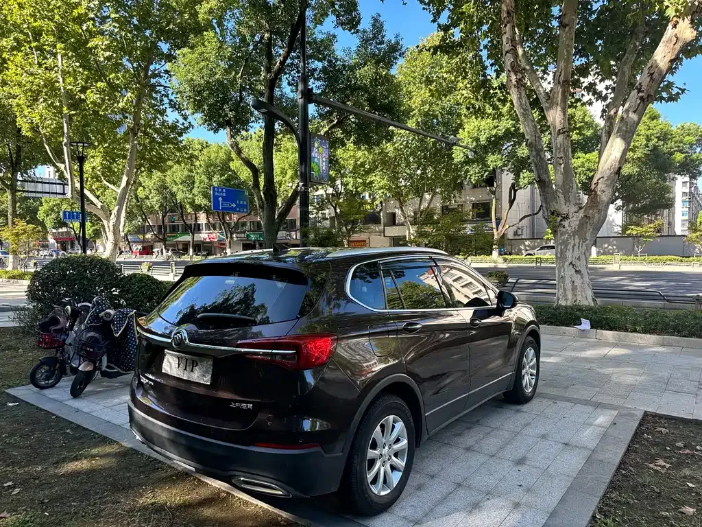 Buick Envision Plus — фото 6