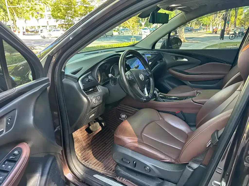Buick Envision Plus — фото 7