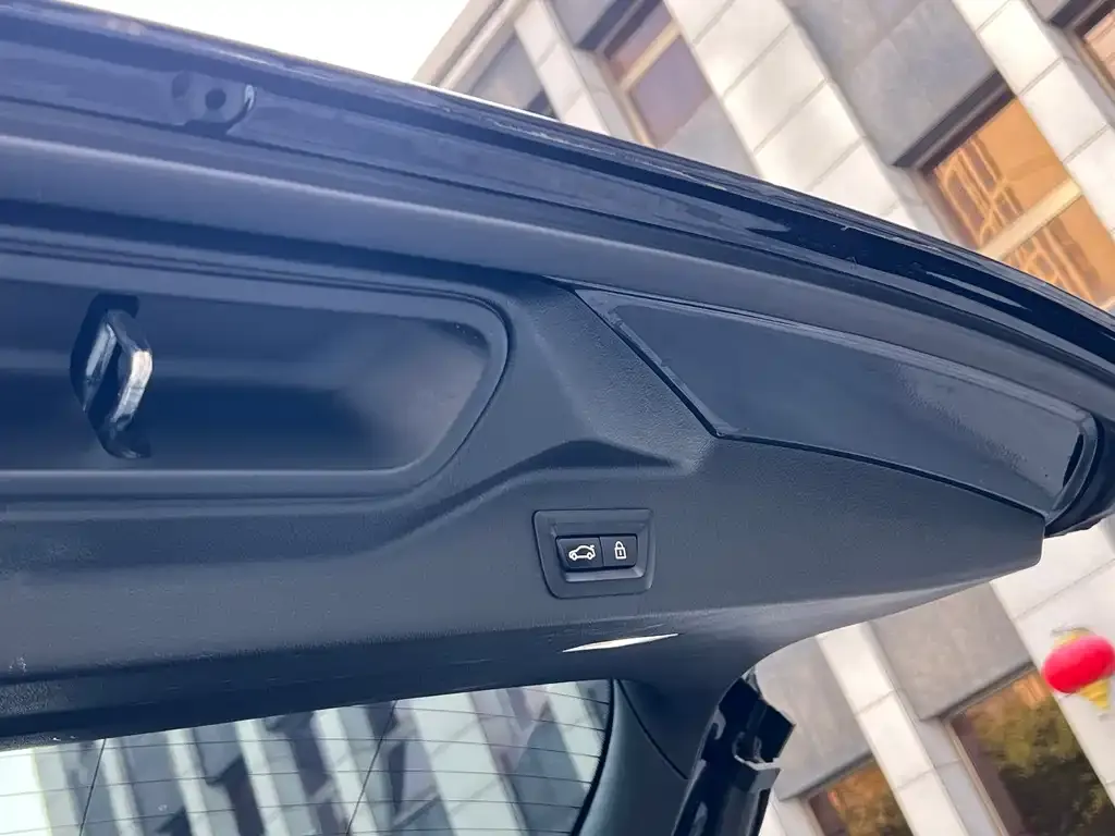 BMW X5 — фото 8