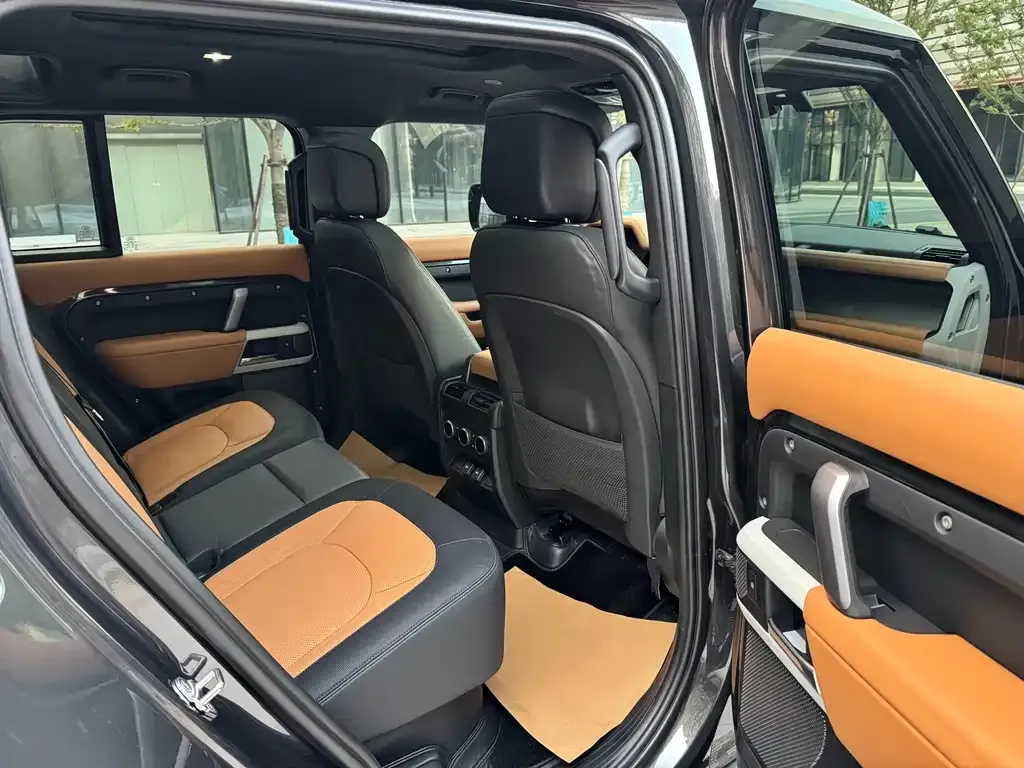 Land Rover Defender — фото 9