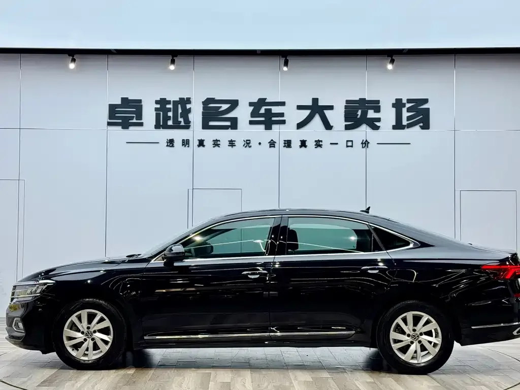 Volkswagen Passat — фото 4