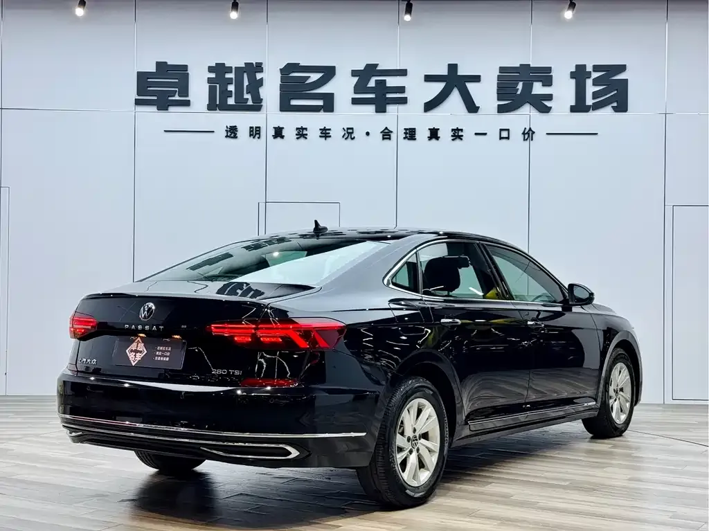 Volkswagen Passat — фото 7