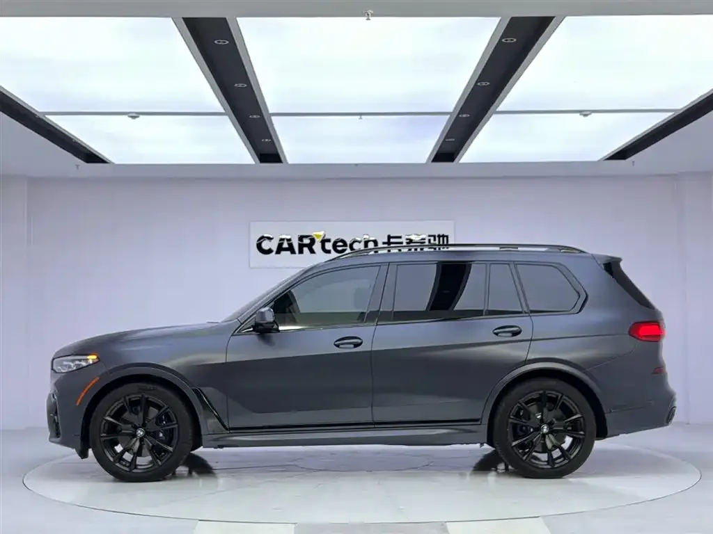 BMW X7 — фото 2