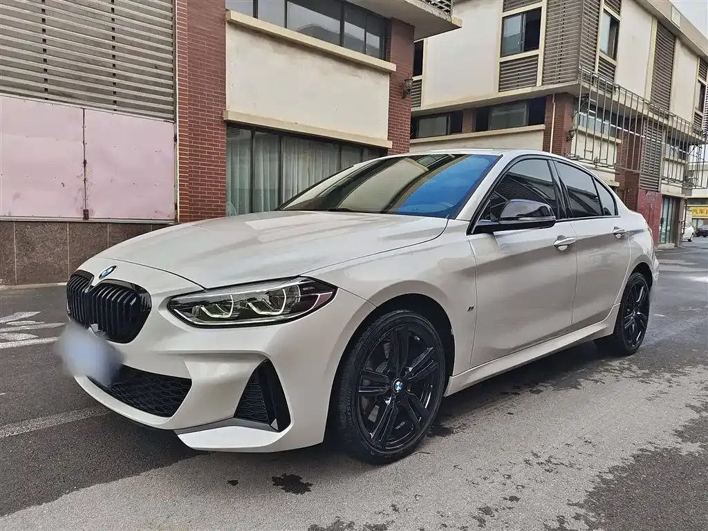 BMW 1 Series — фото 1