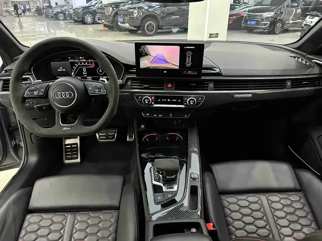 Audi RS 4 — фото 8