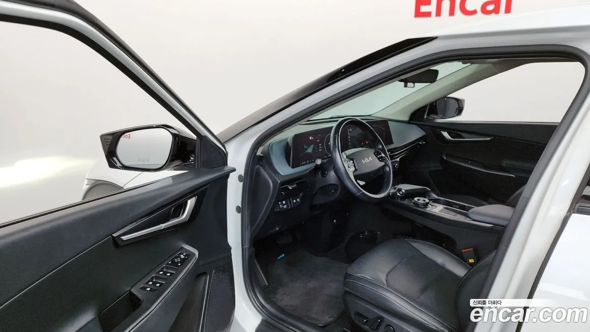 Kia EV6 — фото 10