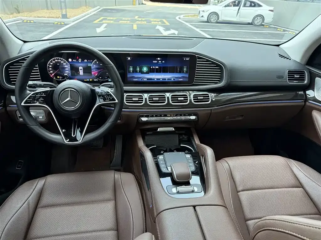 Mercedes-Benz GLE — фото 7