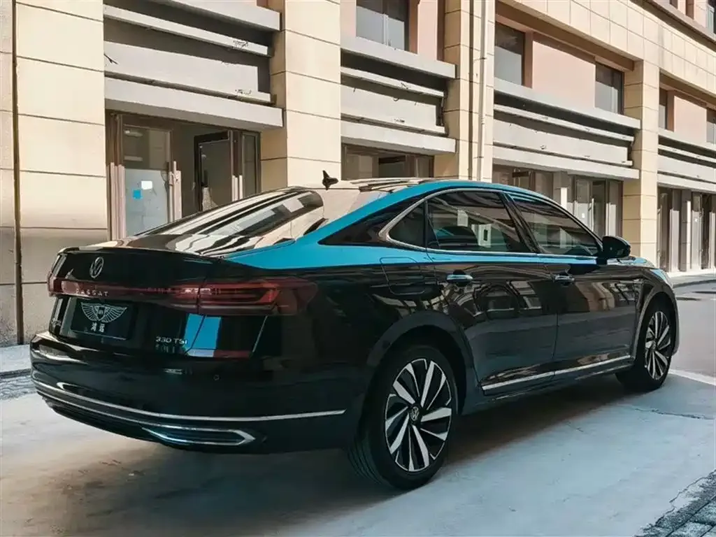 Volkswagen Passat — фото 6