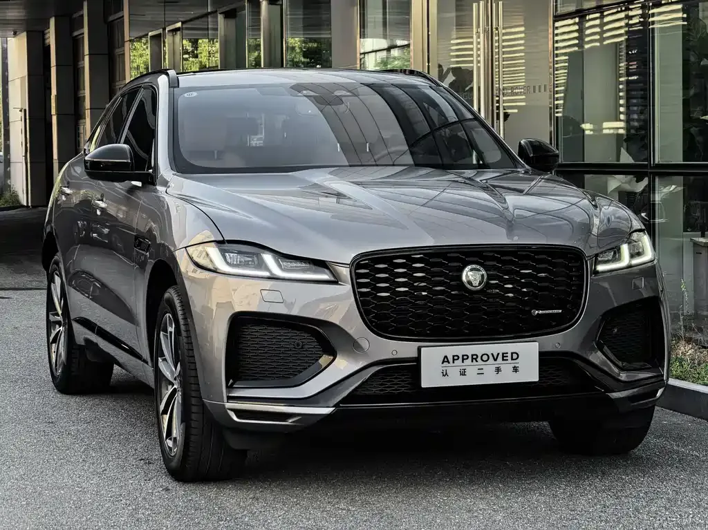 Jaguar F-PACE — фото 3