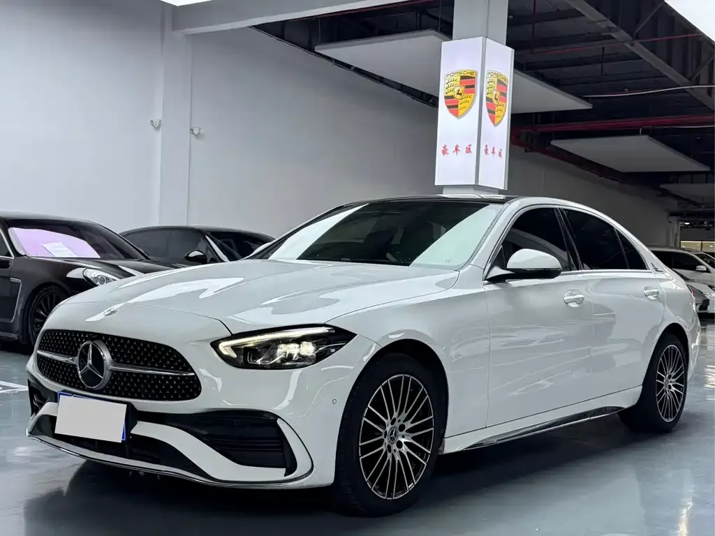 Mercedes-Benz C-Class — фото 1