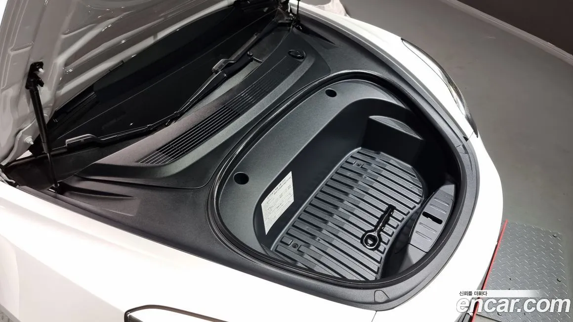 Tesla Model 3 — фото 6