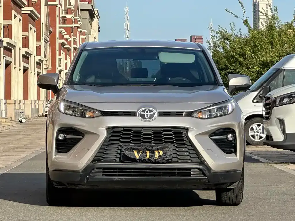 Toyota Wildlander — фото 2
