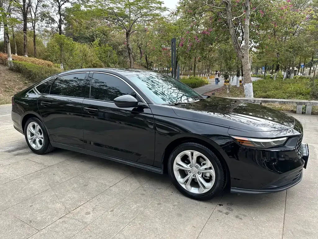 Honda Accord — фото 2