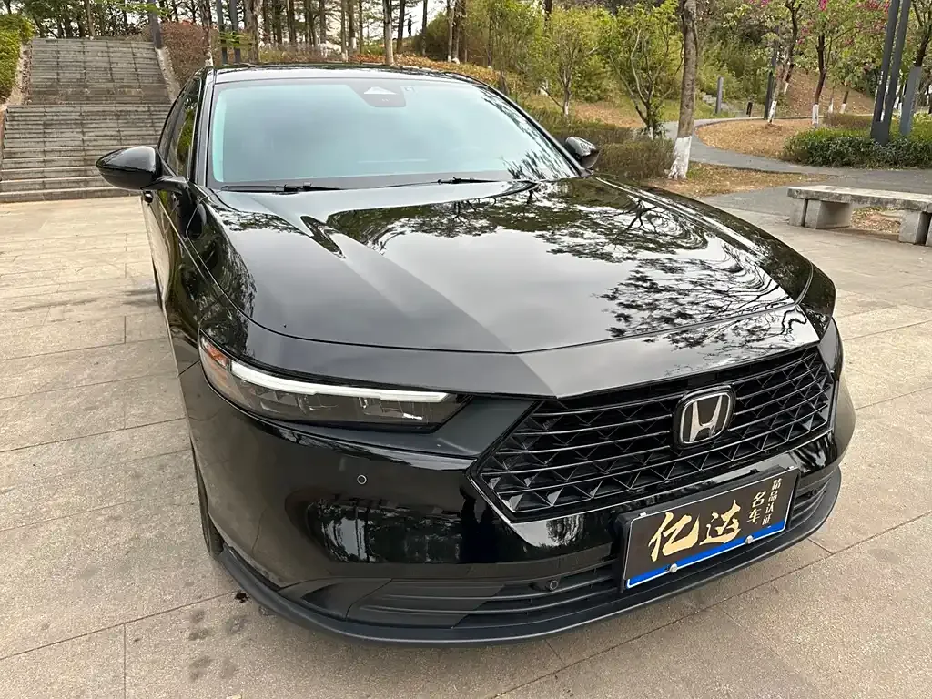 Honda Accord — фото 3