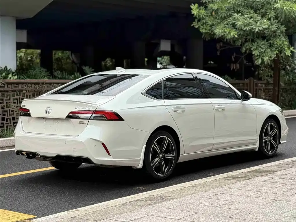 Honda Inspire — фото 4