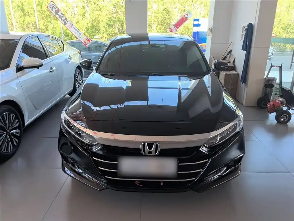 Honda Accord — фото 3