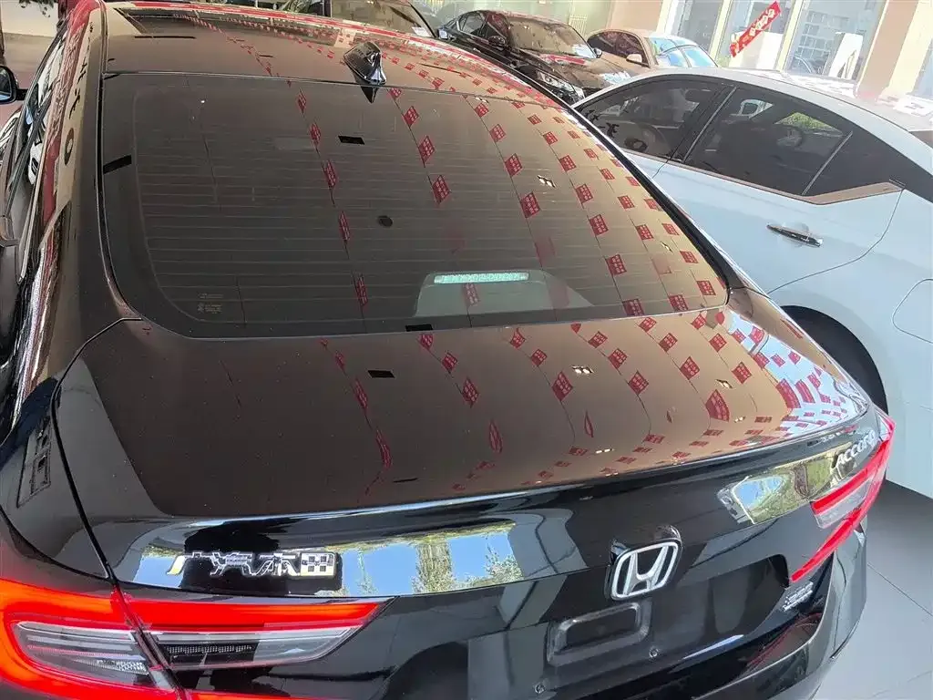 Honda Accord — фото 6