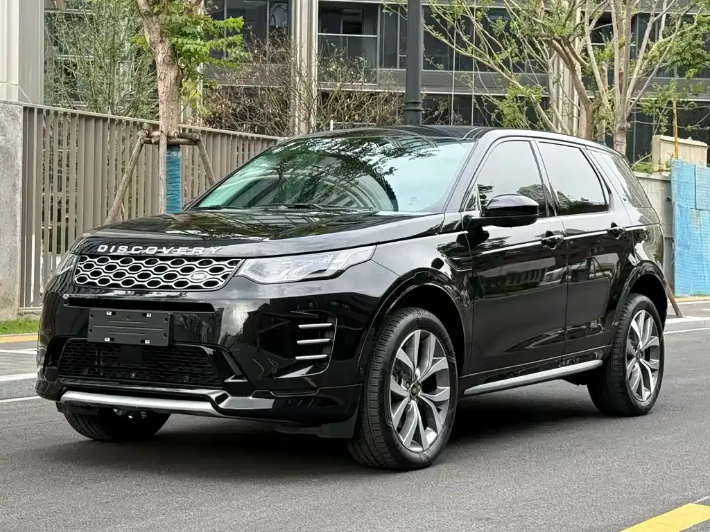 Land Rover Discovery Sport — фото 1