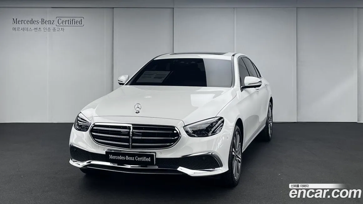 Mercedes-Benz E-Class — фото 1
