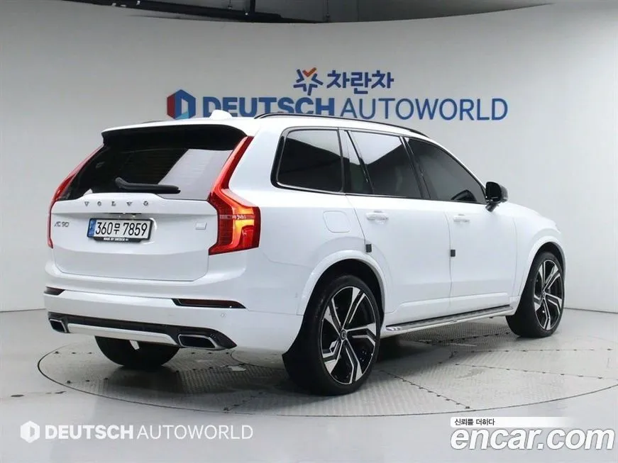 Volvo XC90 — фото 2