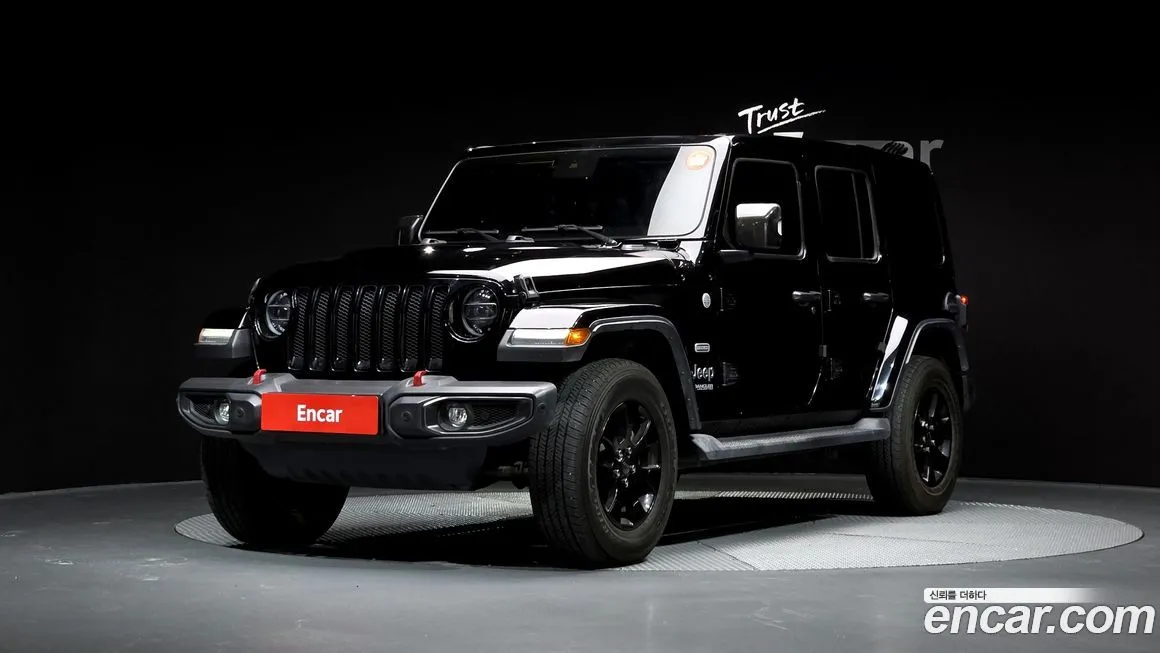 Jeep Wrangler — фото 1