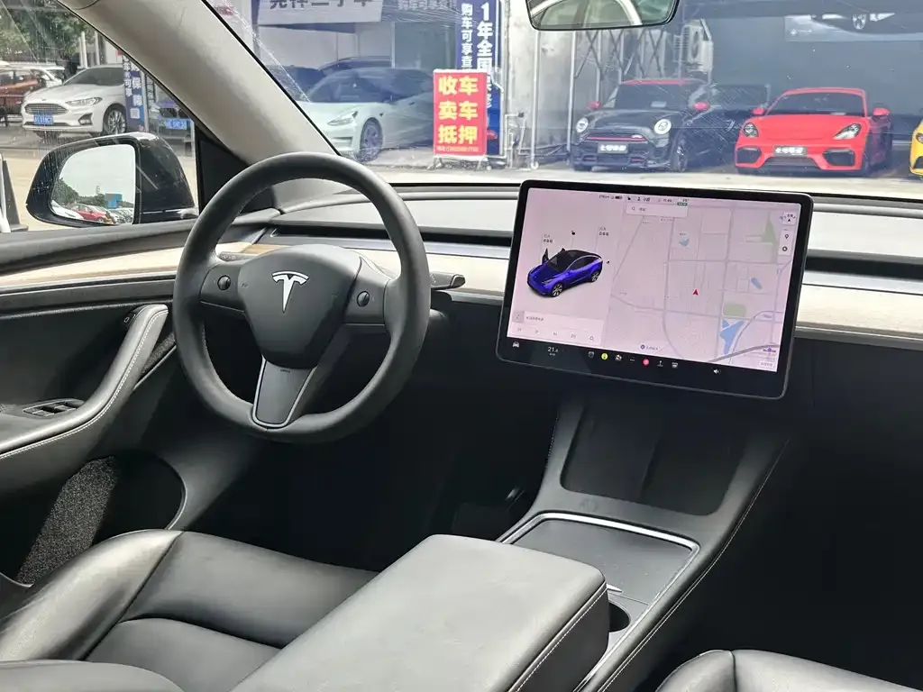 Tesla Model Y — фото 7