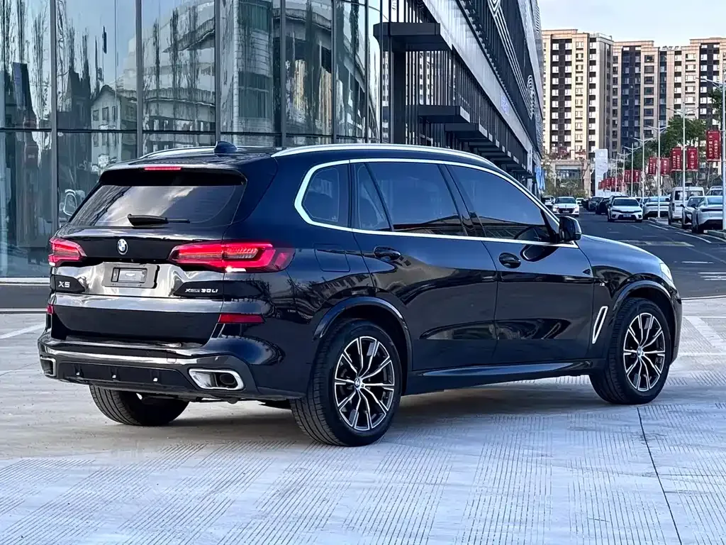 BMW X5 — фото 4