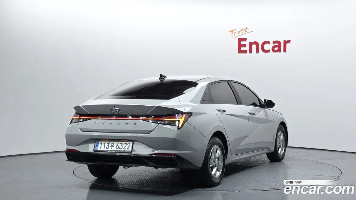 Hyundai AVANTE — фото 2