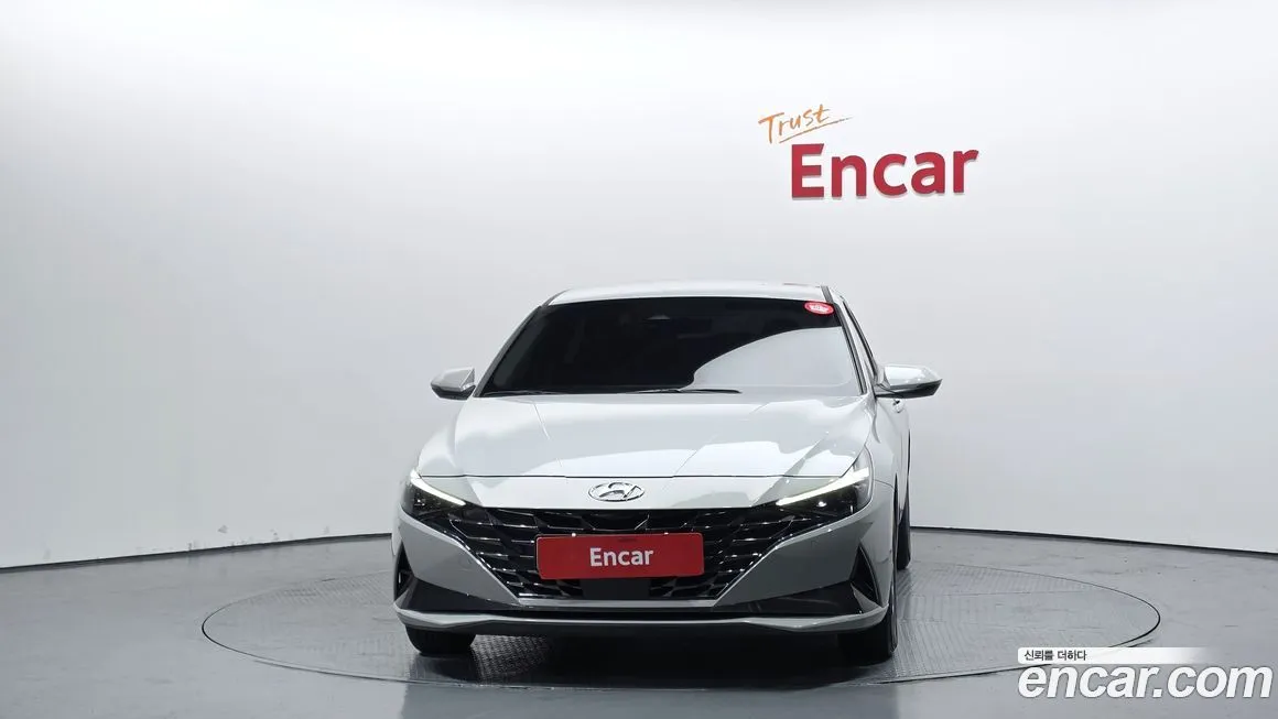 Hyundai AVANTE — фото 3