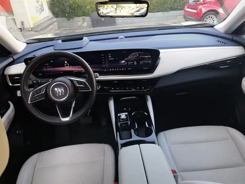 Buick Envision Plus — фото 10