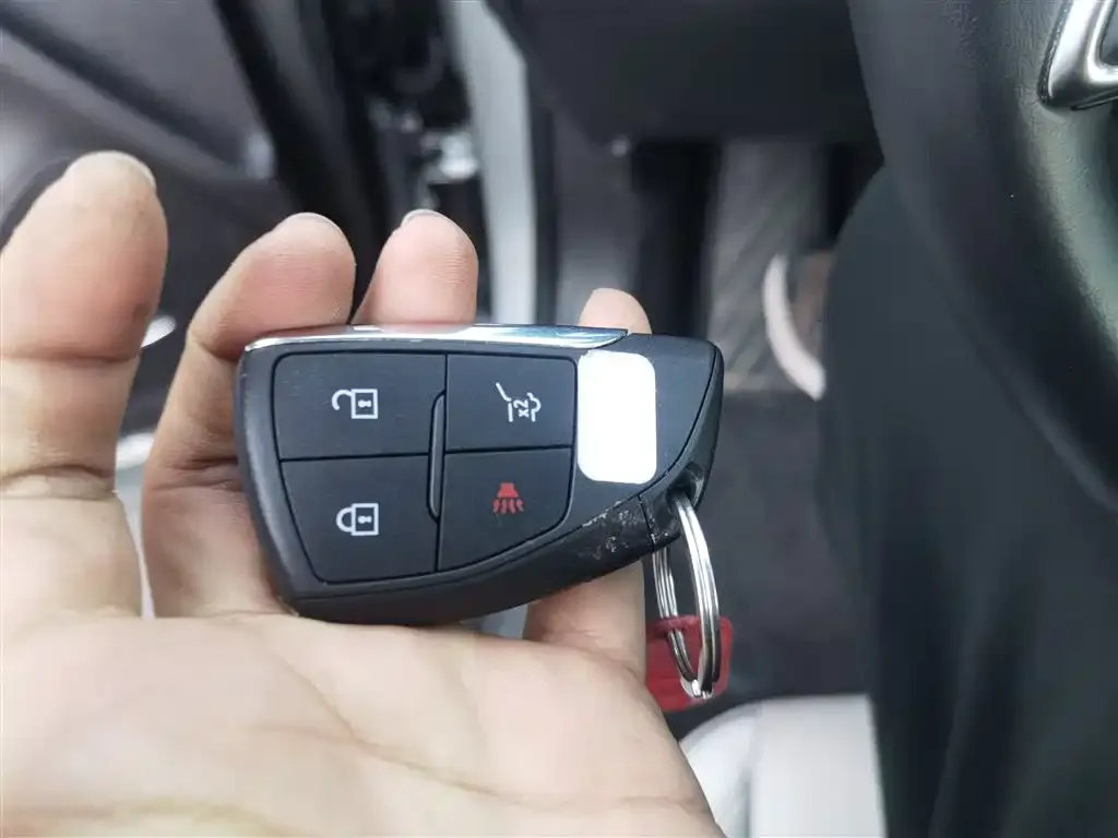 Buick Envision Plus — фото 9