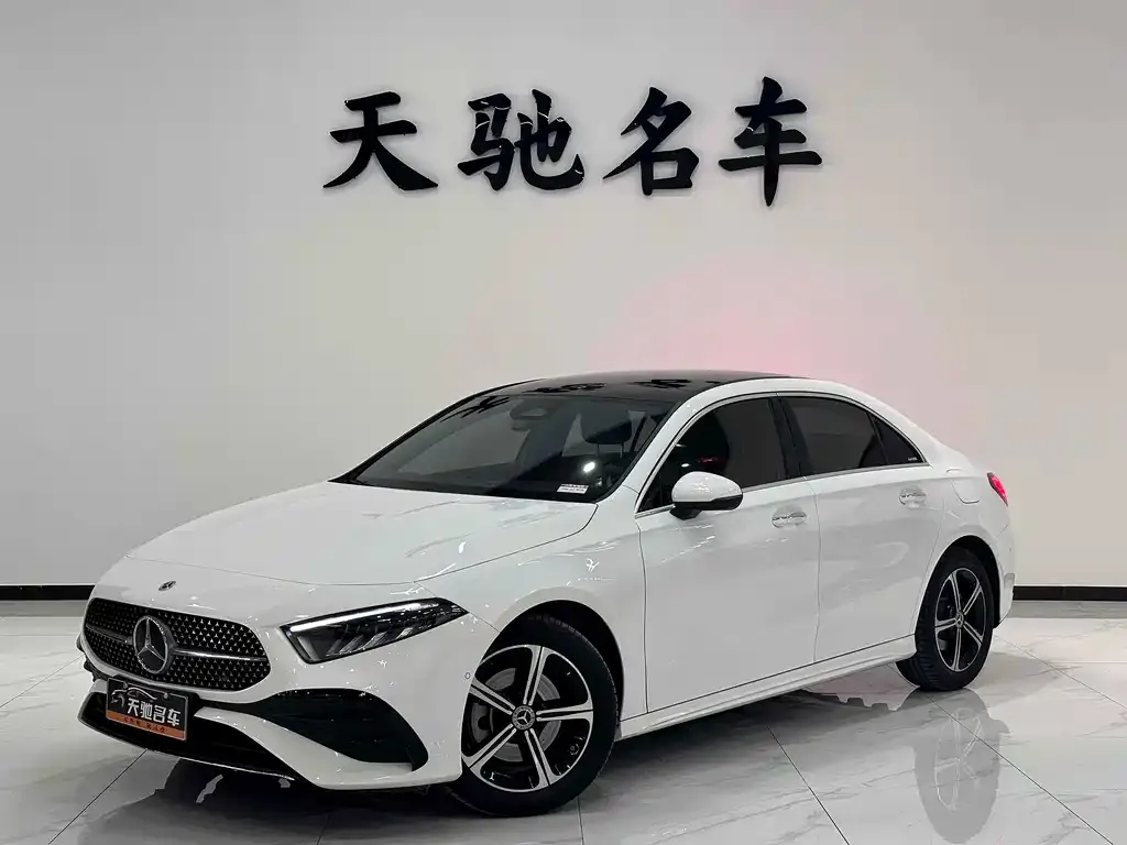 Mercedes-Benz A-Class — фото 1