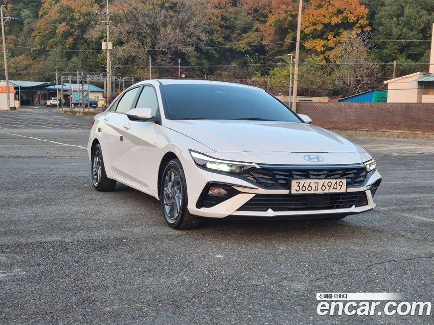 Hyundai AVANTE — фото 1
