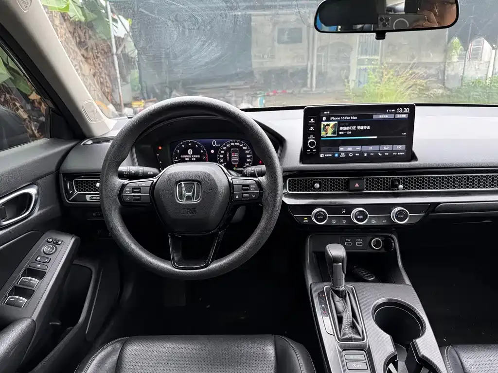 Honda Civic — фото 7