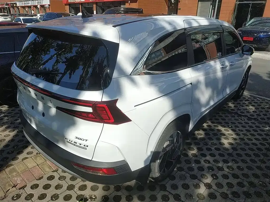 Hyundai Custo — фото 7