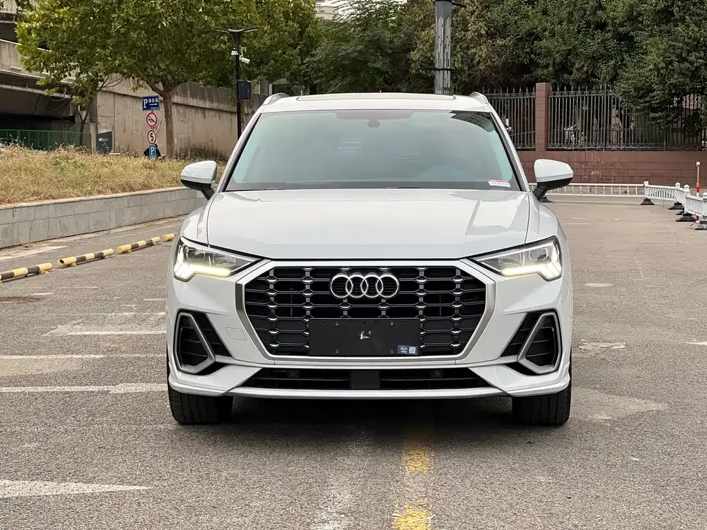 Audi Q3 — фото 2