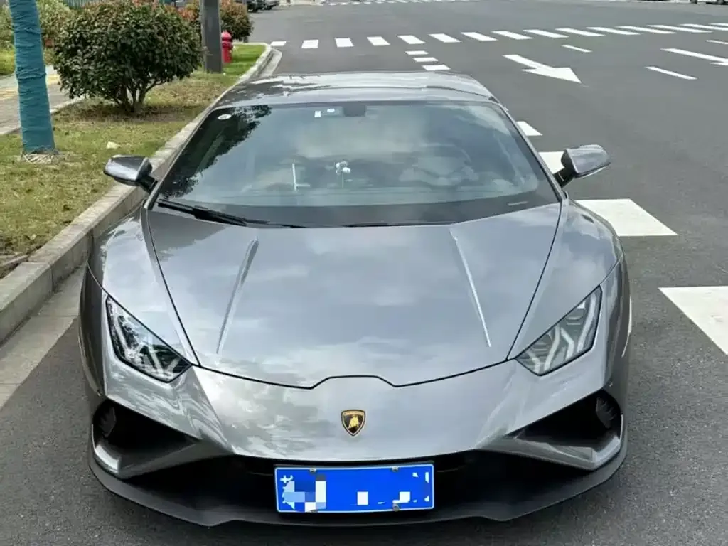 Lamborghini Huracan — фото 1