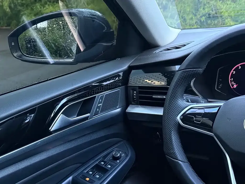 Volkswagen Passat — фото 10