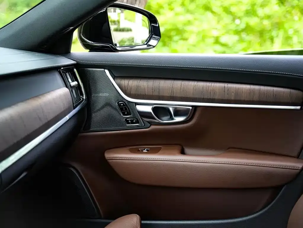 Volvo S90 — фото 10