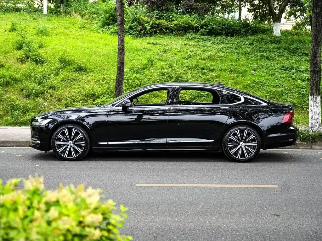 Volvo S90 — фото 3