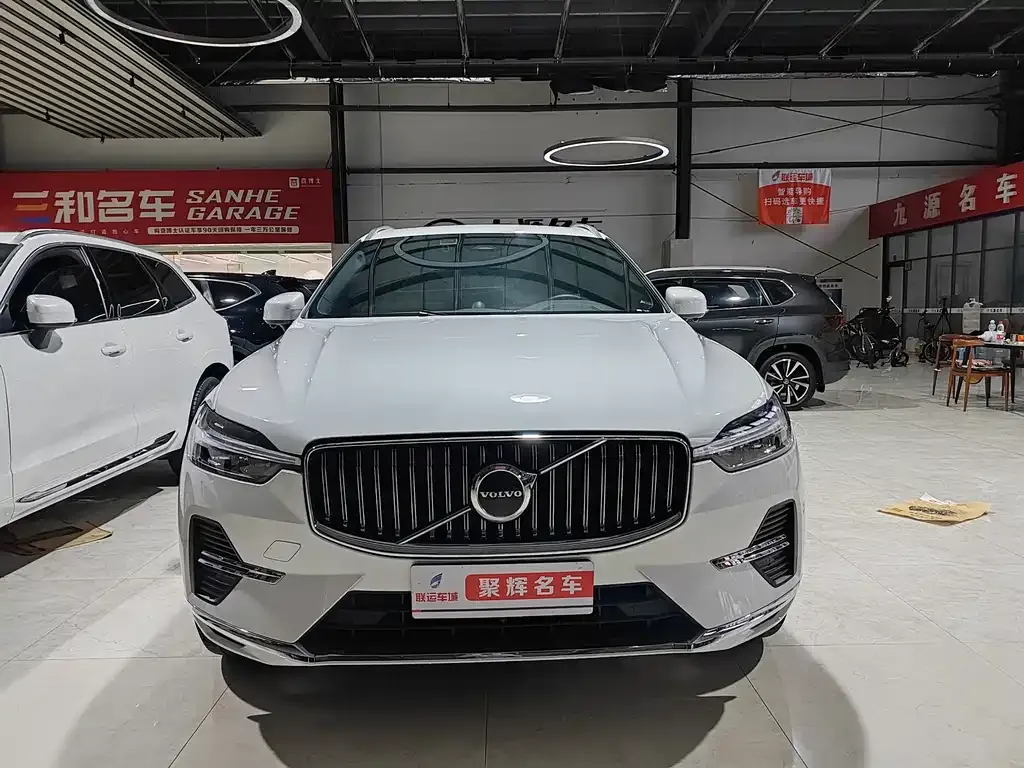 Volvo XC60 — фото 2
