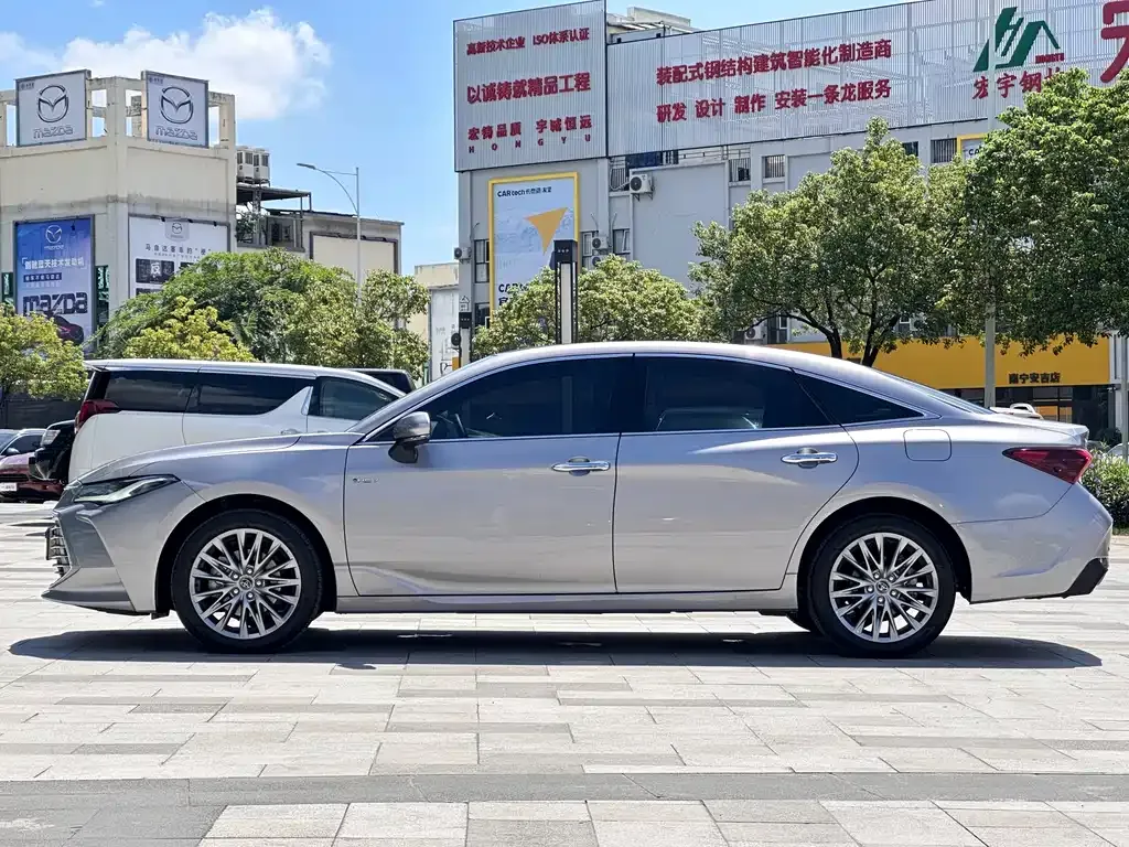 Toyota Avalon — фото 6